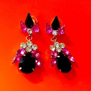 Fashion post Earrings in stones to resemble onyx, and pink and clear crystals.